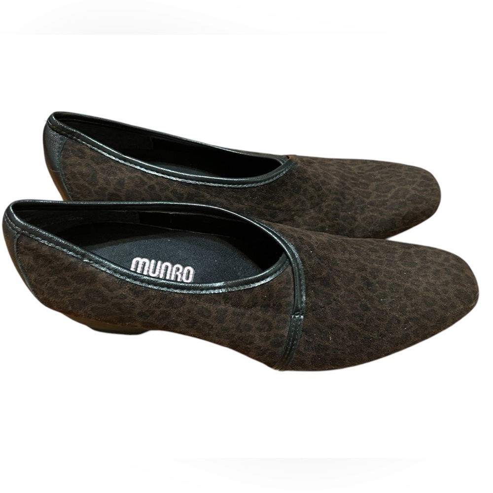 MUNRO Dana Leopard Print Low Wedge Heel Slip-on Shoes 8 M